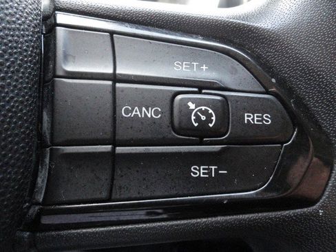 Used 2023 RAM ProMaster 2500 FWD image 13