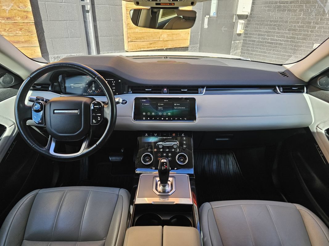 Used 2020 Land Rover Range Rover Evoque SE AWD/4WD image 22