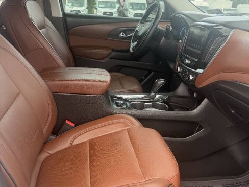 Used 2018 Chevrolet Traverse High Country AWD/4WD image 6