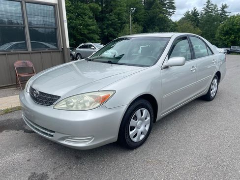Used 2003 Toyota Camry LE FWD image 1