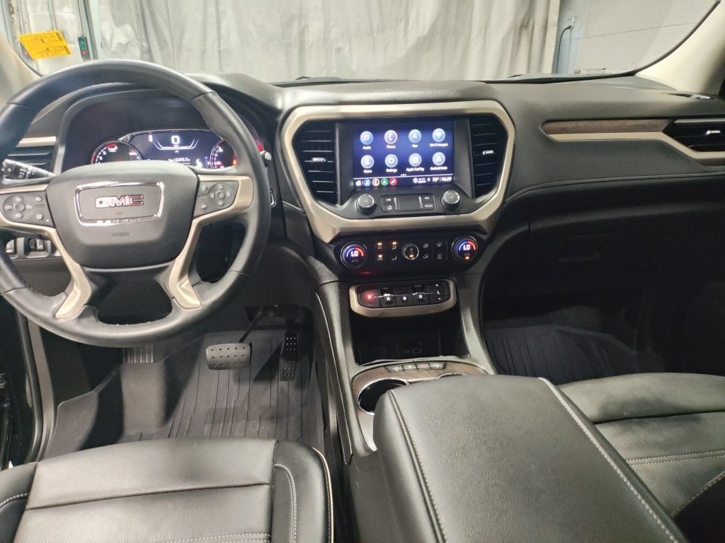 Used 2023 GMC Acadia Denali w/ Denali Technology Package FWD image 32