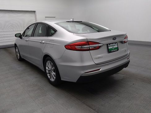 Used 2019 Ford Fusion SE image 5