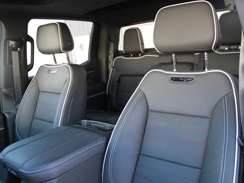 Used 2023 GMC Sierra 1500 AT4X AWD/4WD image 17