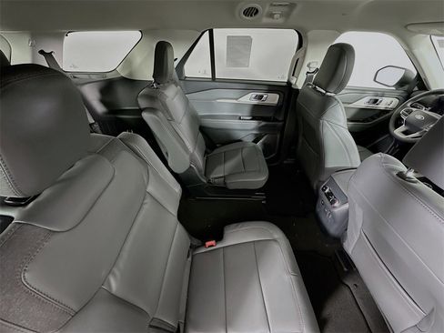 New 2026 Ford Explorer Active w/ Active Comfort Package image 28