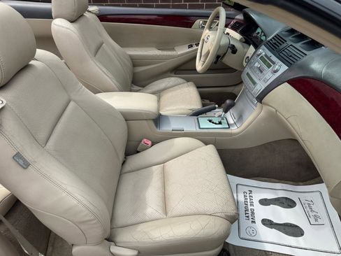 Used 2004 Toyota Solara SLE image 13