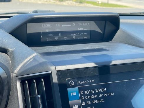 Used 2018 Subaru Crosstrek 2.0i Limited AWD/4WD image 16