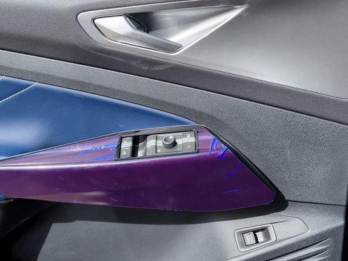 New 2025 Volkswagen ID.4 Pro S image 11