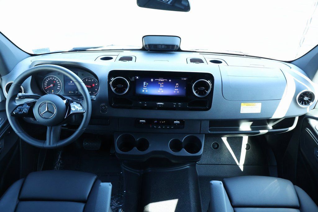 New 2026 Mercedes-Benz Sprinter 2500 image 4
