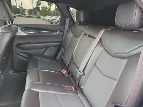Used 2023 Cadillac XT5 Premium Luxury FWD image 12