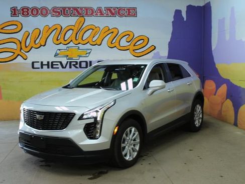 Used 2022 Cadillac XT4 Luxury w/ Driver Awareness Package AWD/4WD image 7