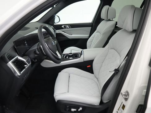 Certified 2026 BMW X5 sDrive40i image 21