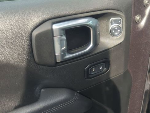 Used 2021 Jeep Wrangler Unlimited Sahara image 13