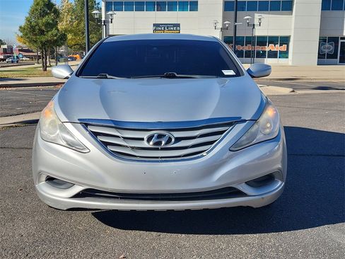 Used 2013 Hyundai Sonata GLS image 10