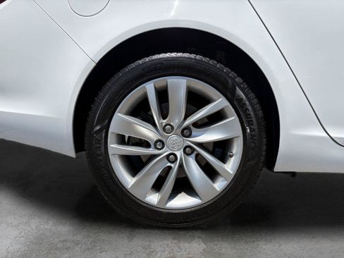 Used 2016 Buick Regal Premium FWD image 24