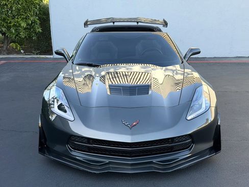 Used 2019 Chevrolet Corvette Stingray Coupe w/ Carbon Flash Badge Package image 2