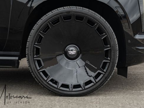 Used 2025 Cadillac Escalade Sport Platinum w/ LPO, Floor Liner Package image 35