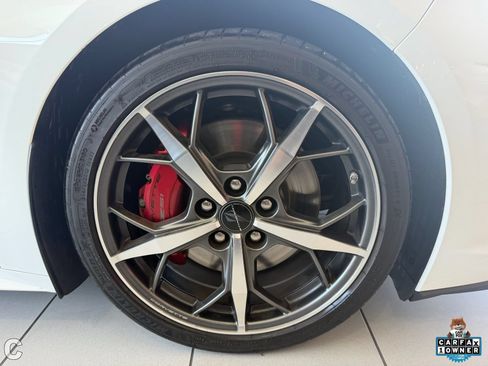 Certified 2021 Chevrolet Corvette Stingray Premium Conv w/ Z51 Performance Package RWD image 7