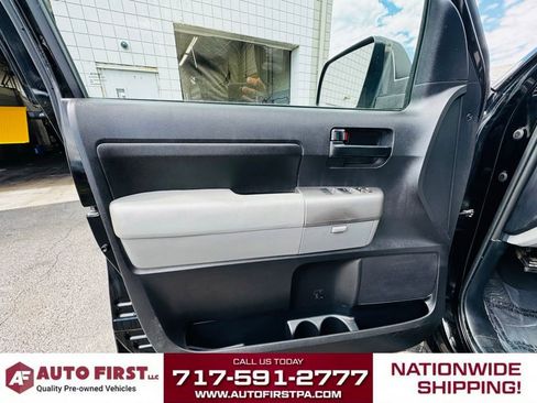 Used 2013 Toyota Tundra 4x4 CrewMax image 10