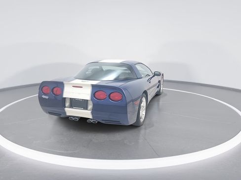 Used 2004 Chevrolet Corvette Coupe w/ Preferred Equipment Group image 8