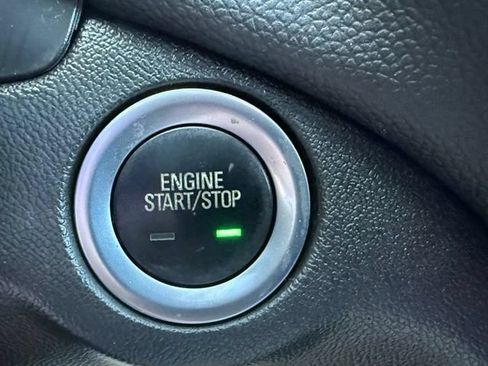 Certified 2023 Chevrolet Equinox LT FWD image 21
