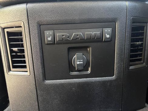Used 2016 RAM 1500 Laramie w/ Convenience Group AWD/4WD image 26