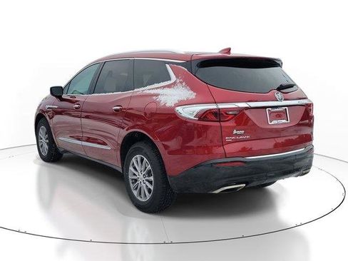 Used 2024 Buick Enclave Premium image 3