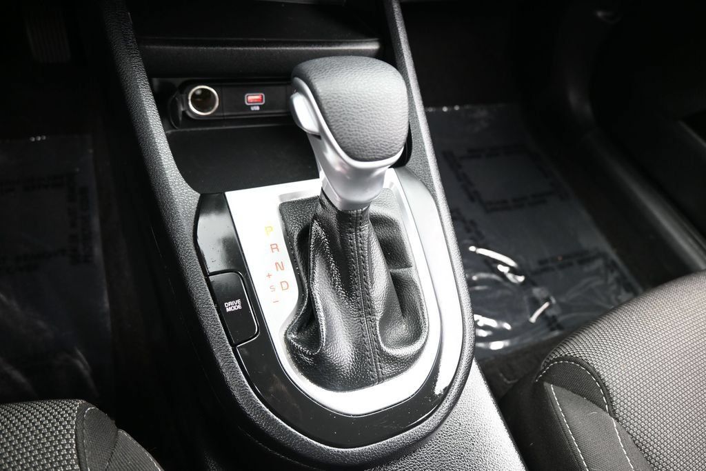 Used 2024 Kia Forte LXS FWD image 25