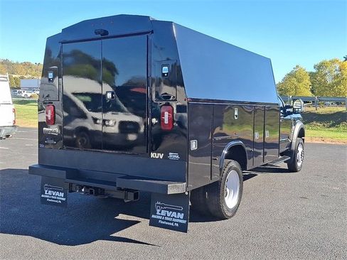 New 2024 Ford F450 XL w/ XL Chrome Package image 7