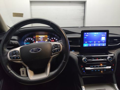 Used 2022 Ford Explorer Limited w/ Equipment Group 301A RWD image 22