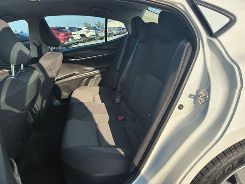 Used 2025 Toyota Camry LE image 23