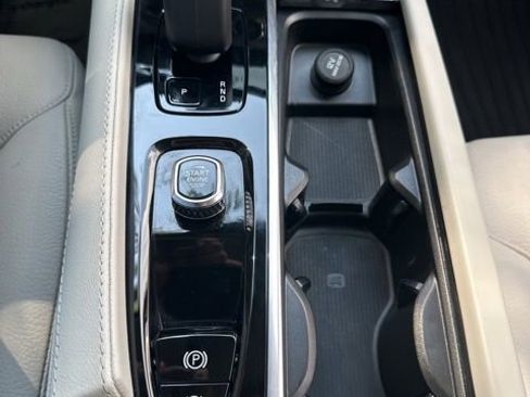 Used 2023 Volvo XC90 B5 Plus w/ Protection Package Premier image 29