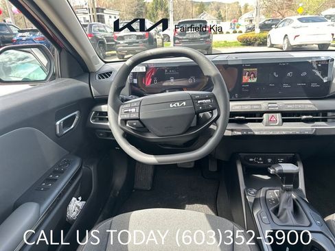 New 2025 Kia K4 LXS FWD image 13