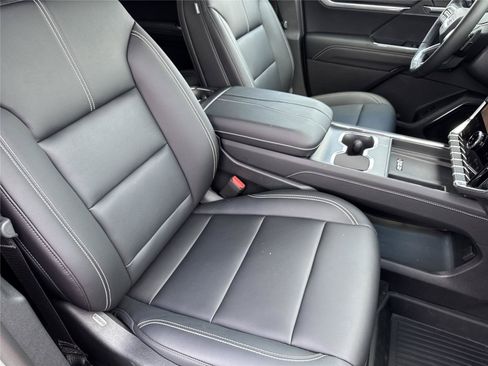 Used 2026 GMC Acadia Elevation w/ Black Edition FWD image 37