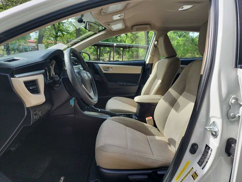Used 2015 Toyota Corolla LE image 15