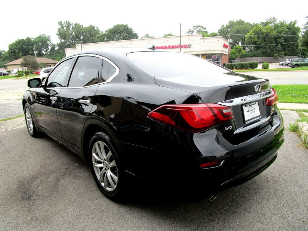 Used 2015 INFINITI Q70 3.7 AWD/4WD image 10