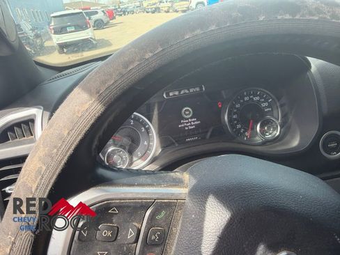 Used 2022 RAM 1500 Big Horn AWD/4WD image 10