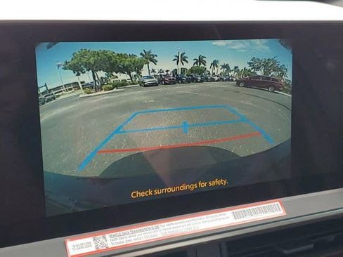 New 2025 Toyota Prius Plug-In Hybrid image 27