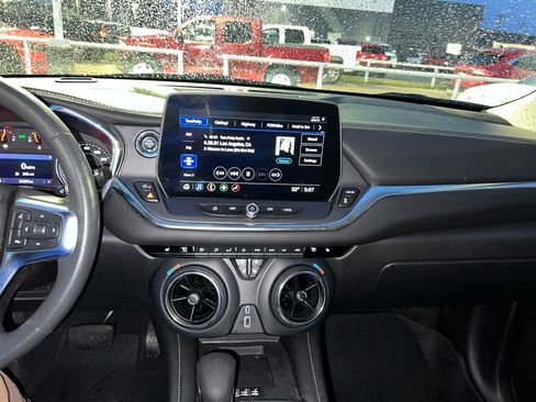Certified 2024 Chevrolet Blazer LT w/ Convenience Package image 22