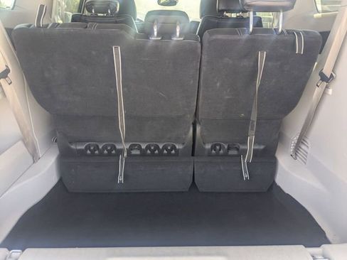 Used 2022 Chrysler Pacifica Touring-L image 27