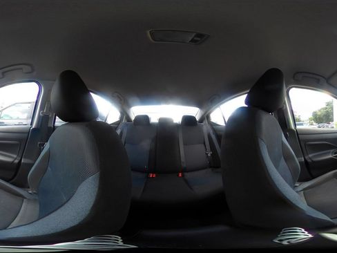 Used 2025 Nissan Versa SV FWD image 40