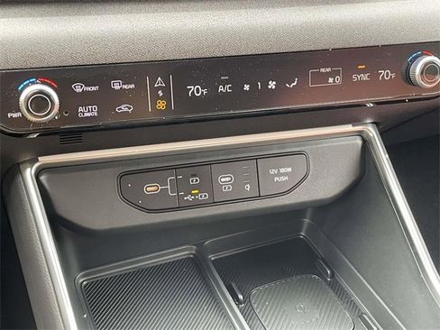 New 2026 Kia Carnival EX image 36