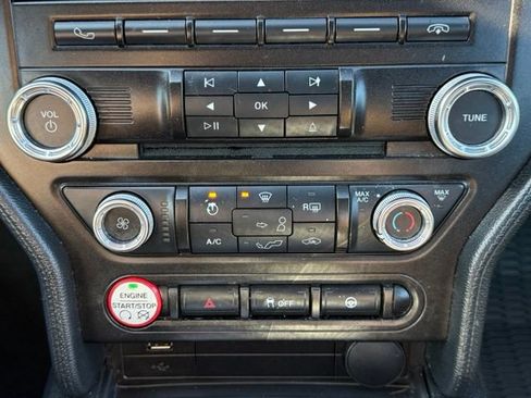 Used 2016 Ford Mustang Coupe RWD image 17