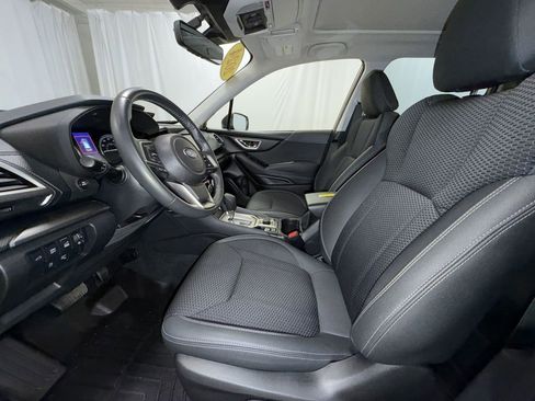 Used 2024 Subaru Forester Premium AWD/4WD image 11