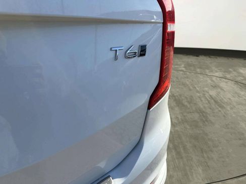 Used 2019 Volvo XC90 T6 Momentum w/ Advanced Package AWD/4WD image 28