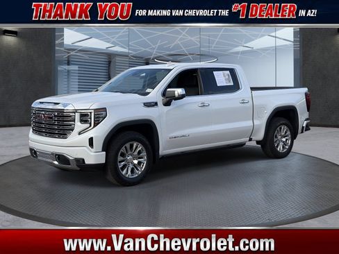 Certified 2024 GMC Sierra 1500 Denali w/ Technology Package AWD/4WD image 1