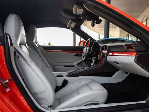 Certified 2016 Porsche 911 Turbo S AWD/4WD image 48