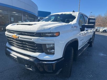 Used 2025 Chevrolet Silverado 2500 Custom w/ Custom Value Package