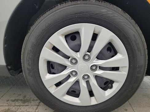 Used 2025 Kia Soul LX image 31