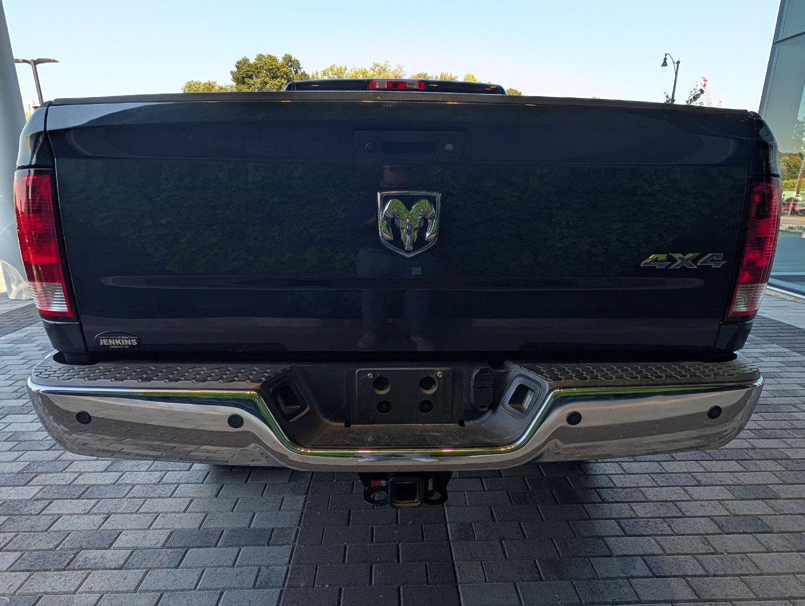 Used 2017 RAM 2500 Tradesman w/ Chrome Appearance Group AWD/4WD image 14