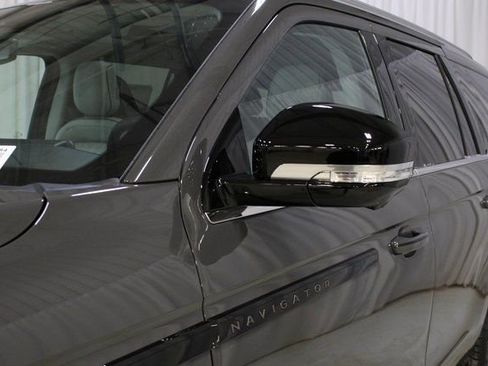 New 2026 Lincoln Navigator Black Label AWD/4WD image 59